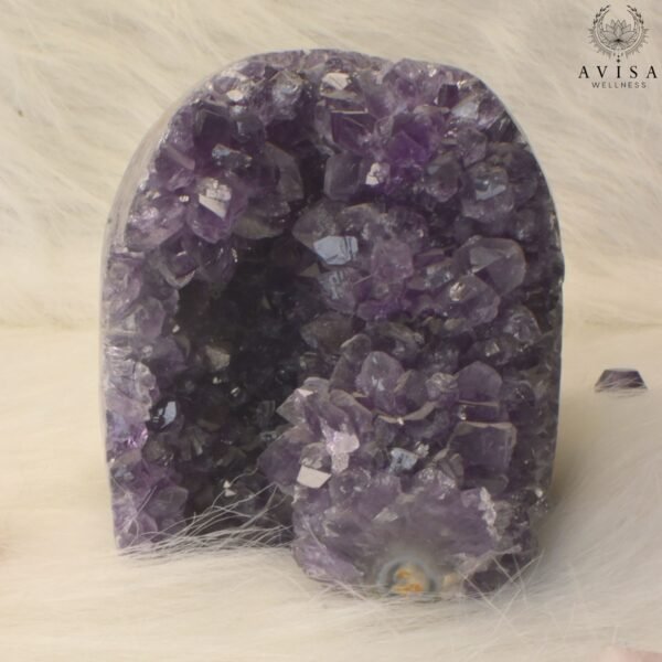 Amethyst Geode (1.6kgs)