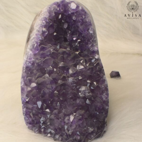 Amethyst Geode (1.4kgs) - Image 3