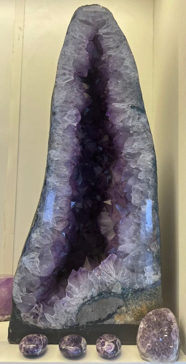 Amethyst Geode (Big)